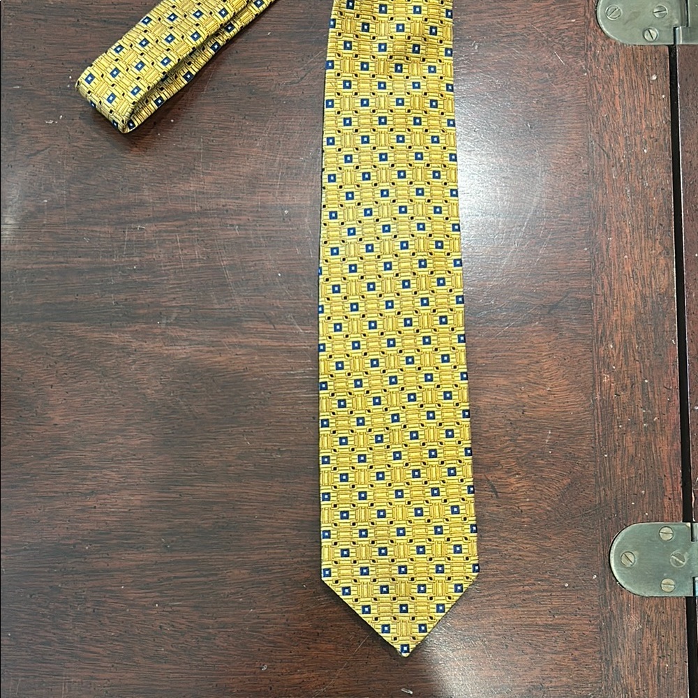Canterbury Gold Patterned Men's Tie